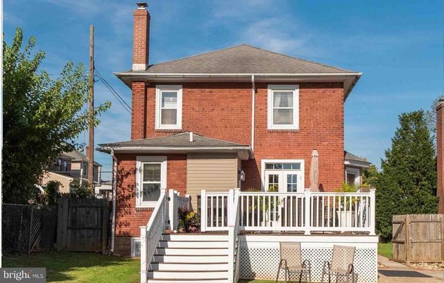 15 E 11TH AVE, Conshohocken, PA 19428