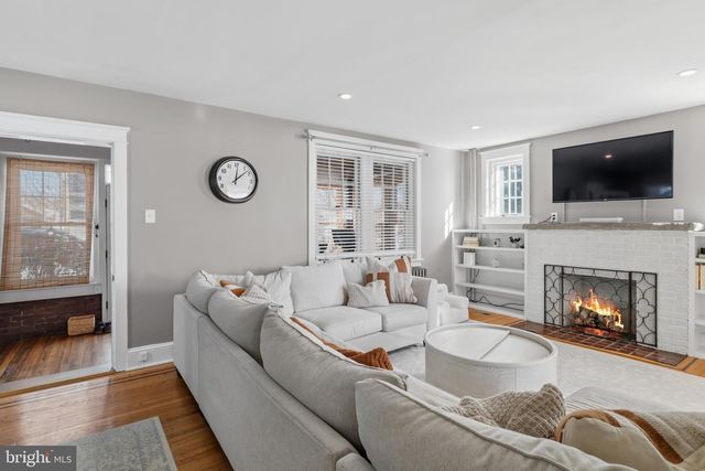 15 E 11TH AVE, Conshohocken, PA 19428