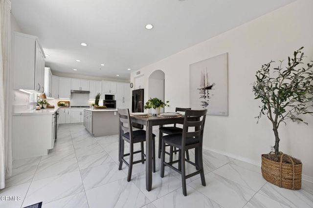 2096 Mission Hills Drive, Oxnard, CA 93036
