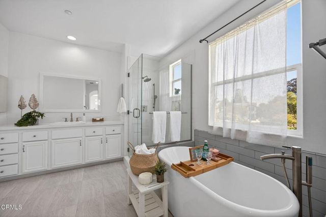 2096 Mission Hills Drive, Oxnard, CA 93036