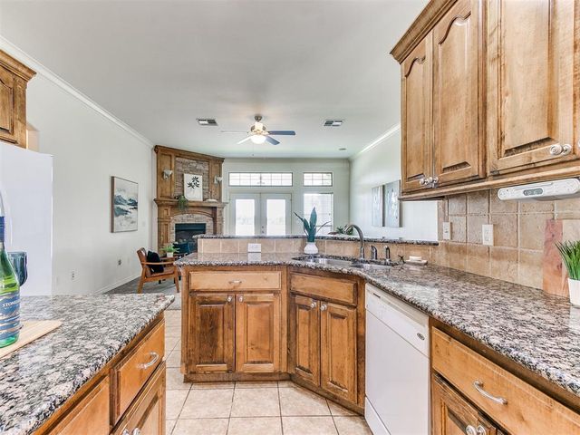 713 Kelsi Drive, Moore, OK 73160