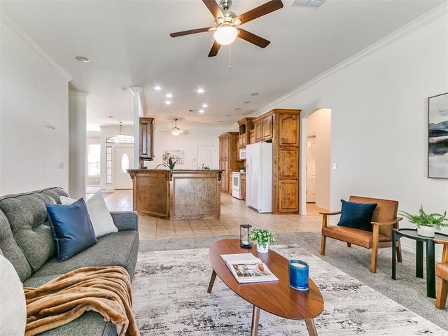713 Kelsi Drive, Moore, OK 73160