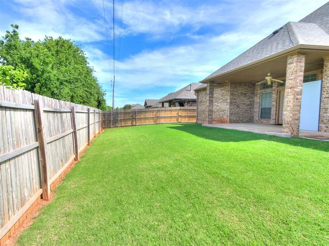 713 Kelsi Drive, Moore, OK 73160