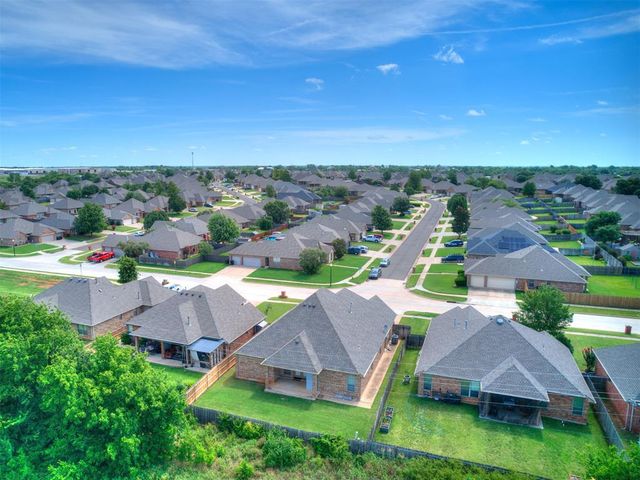 713 Kelsi Drive, Moore, OK 73160