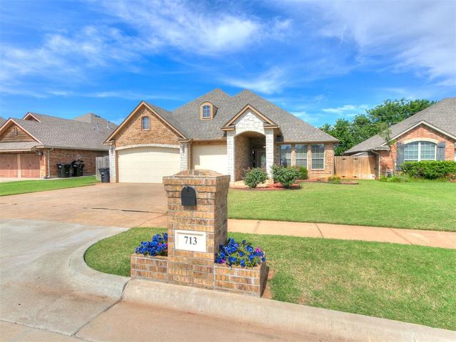713 Kelsi Drive, Moore, OK 73160