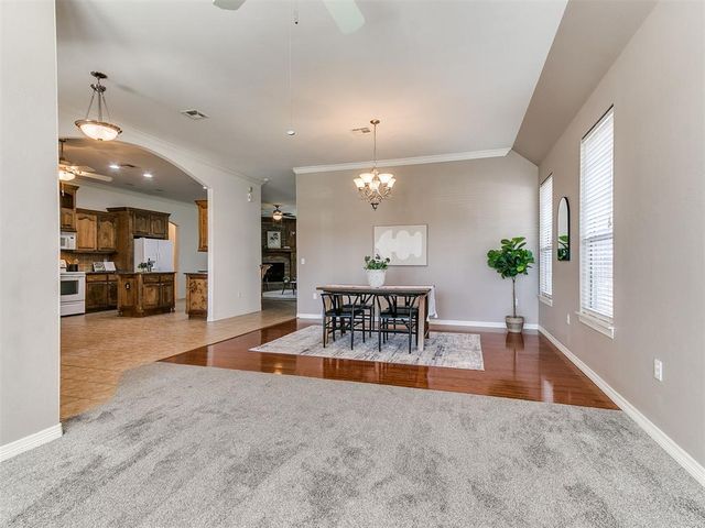 713 Kelsi Drive, Moore, OK 73160