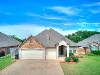 713 Kelsi Drive, Moore, OK 73160