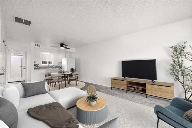 9952 Continental, Huntington Beach, CA 92646