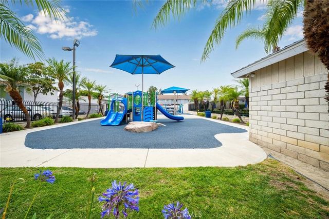 9952 Continental, Huntington Beach, CA 92646