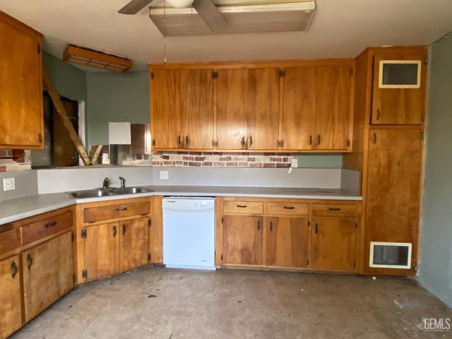 1624 Melody Lane, Bakersfield, CA 93308