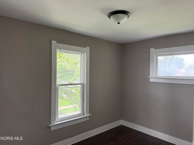 701 Brighton Avenue, Toledo, OH 43609