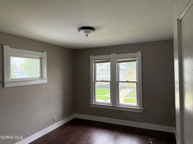 701 Brighton Avenue, Toledo, OH 43609