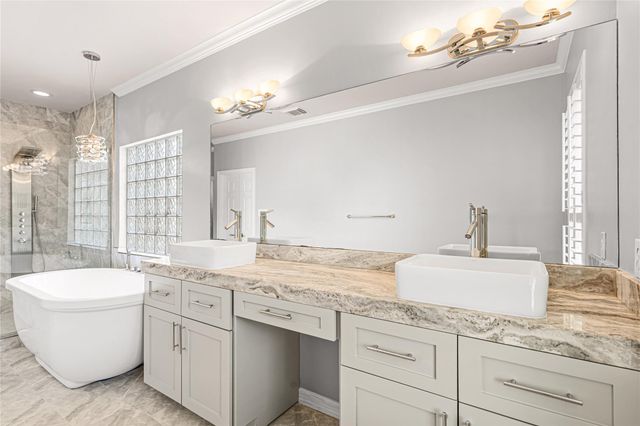 112 White Drive, Bellaire, TX 77401