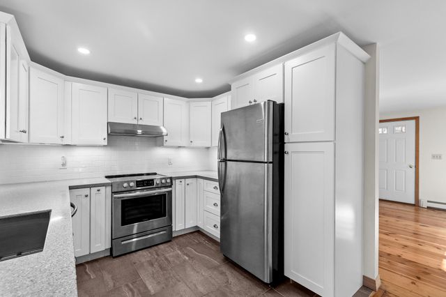 20 Stone Court, Eastham, MA 02642