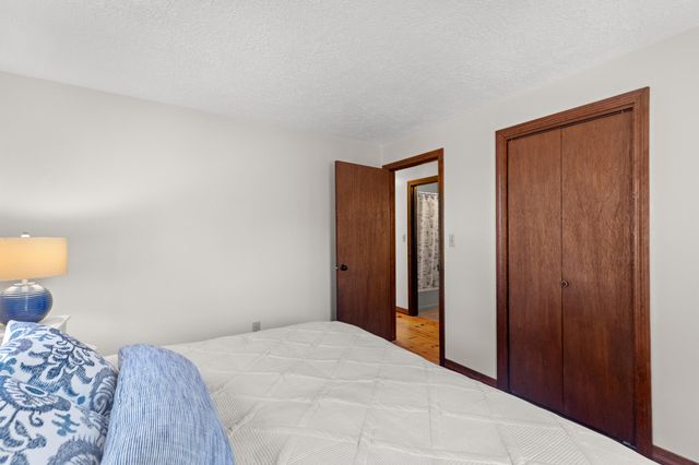 20 Stone Court, Eastham, MA 02642