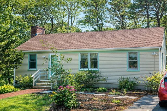 20 Stone Court, Eastham, MA 02642