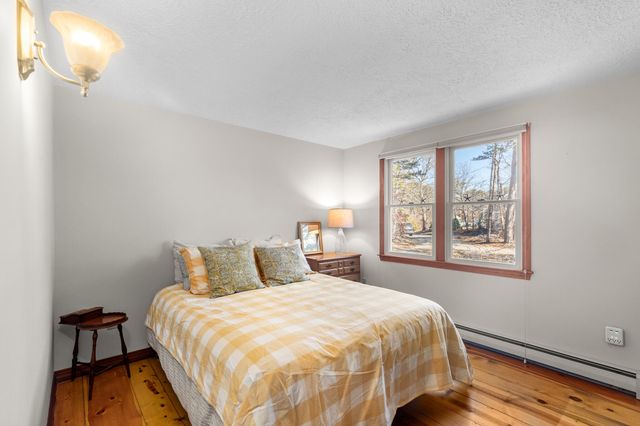 20 Stone Court, Eastham, MA 02642