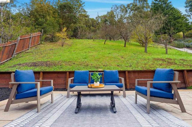 6201 Hillside Dr, El Sobrante, CA 94803