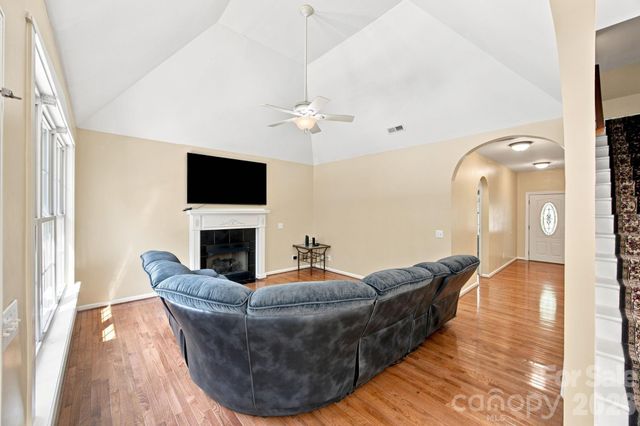 421 De Lara Circle, Salisbury, NC 28146