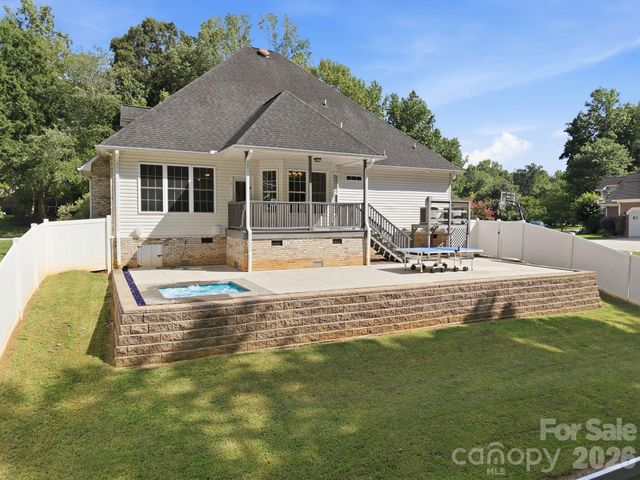 421 De Lara Circle, Salisbury, NC 28146