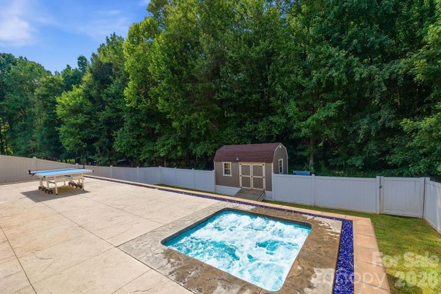 421 De Lara Circle, Salisbury, NC 28146