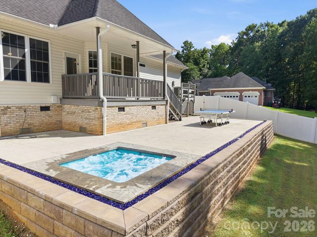 421 De Lara Circle, Salisbury, NC 28146