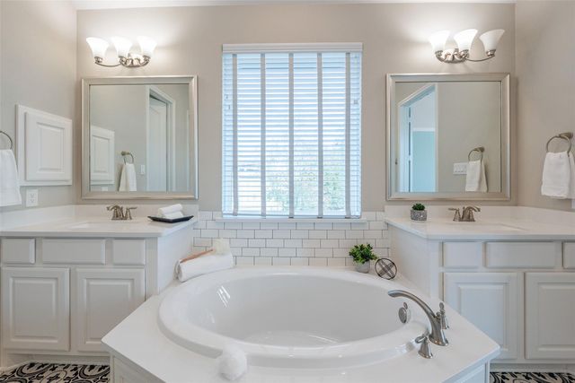 1721 Lakeside Harbor Court, League City, TX 77573