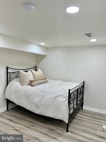 1114 45TH ST NE, Washington, DC 20019