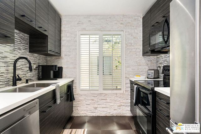 10306 Summertime Lane, Culver City, CA 90230