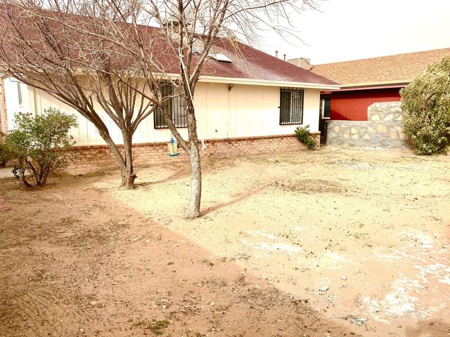 12610 Kari Anne Drive, El Paso, TX 79938