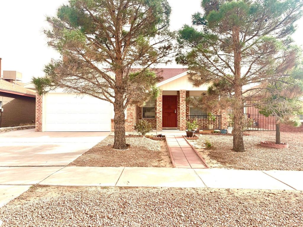 12610 Kari Anne Drive, El Paso, TX 79938