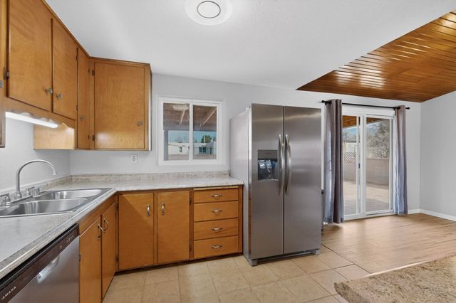 6105 Alta Monte Avenue NE, Albuquerque, NM 87110