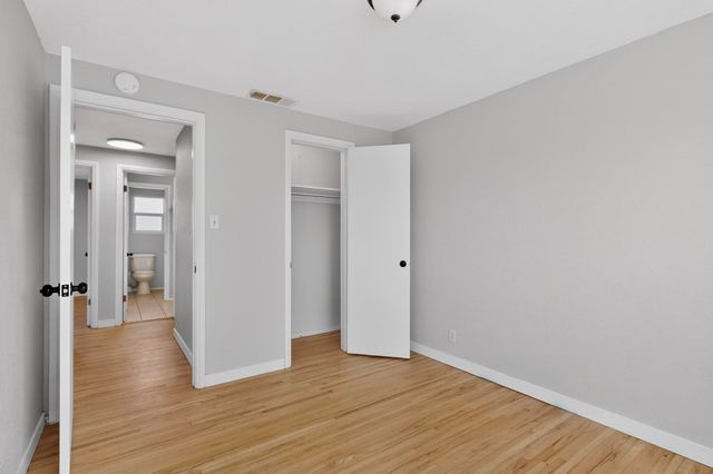 6105 Alta Monte Avenue NE, Albuquerque, NM 87110