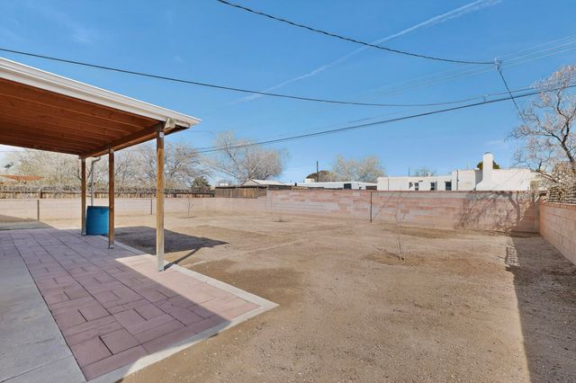 6105 Alta Monte Avenue NE, Albuquerque, NM 87110