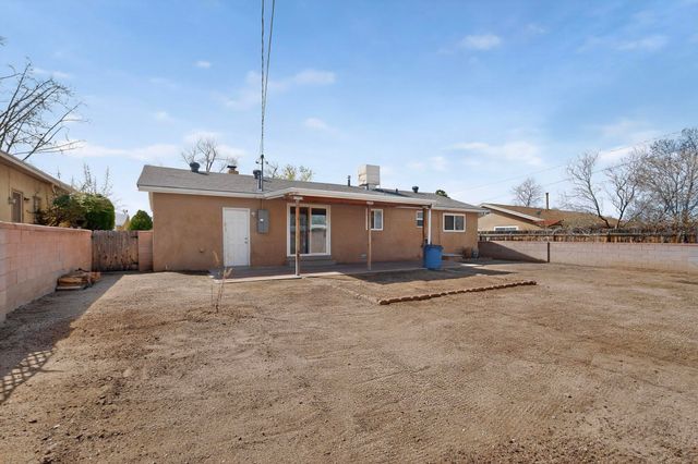 6105 Alta Monte Avenue NE, Albuquerque, NM 87110