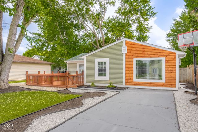 151 Schaefer Drive, Hope, IN 47246