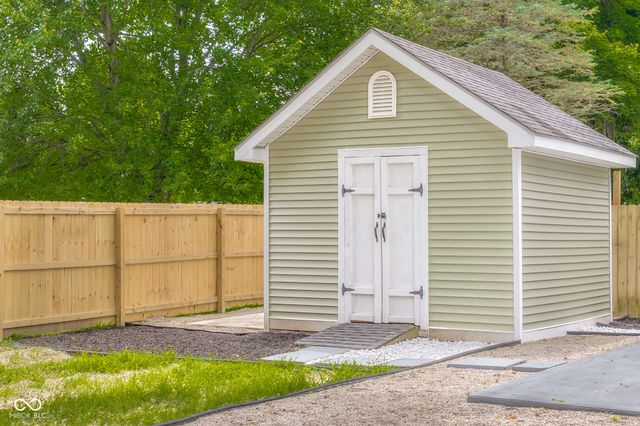 151 Schaefer Drive, Hope, IN 47246
