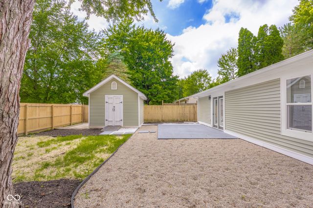 151 Schaefer Drive, Hope, IN 47246