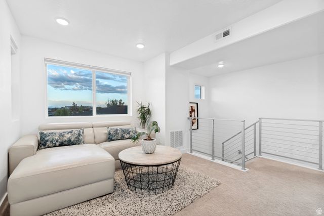 8338 S BOREALIS CT, West Jordan, UT 84088