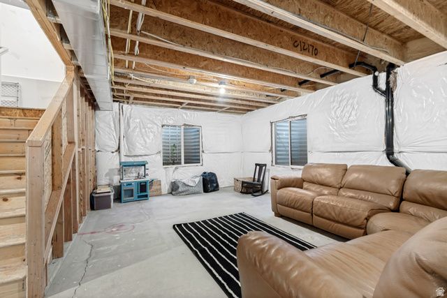 8338 S BOREALIS CT, West Jordan, UT 84088