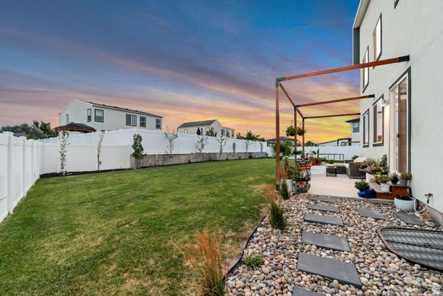8338 S BOREALIS CT, West Jordan, UT 84088
