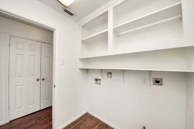 30103 Littlecroft Drive, Spring, TX 77386