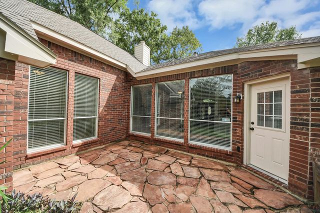 30103 Littlecroft Drive, Spring, TX 77386