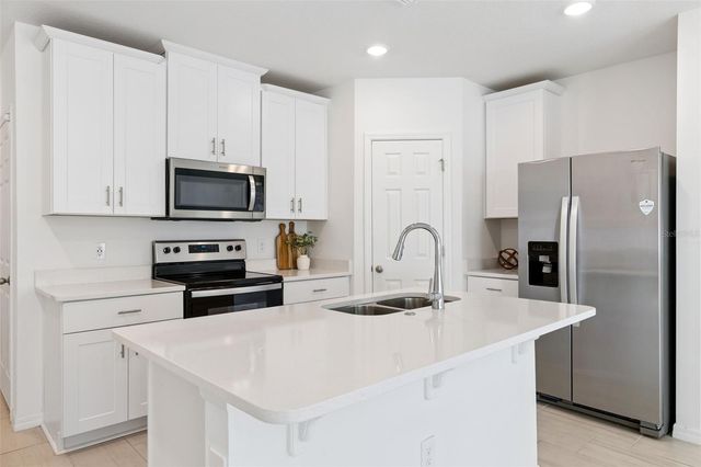 2097 CRAPE JASMINE LANE, Orlando, FL 32824