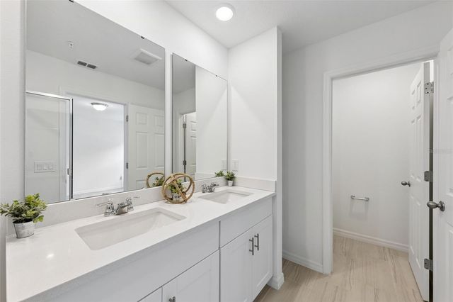 2097 CRAPE JASMINE LANE, Orlando, FL 32824