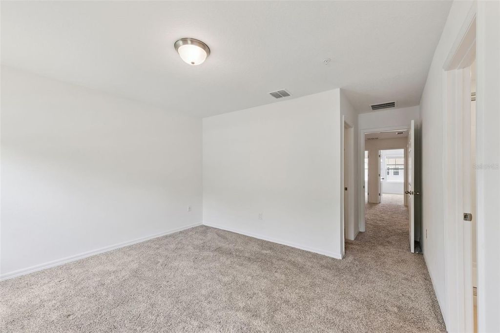 Image 16 of property listing at 2097 CRAPE JASMINE LANE, Orlando, FL 32824