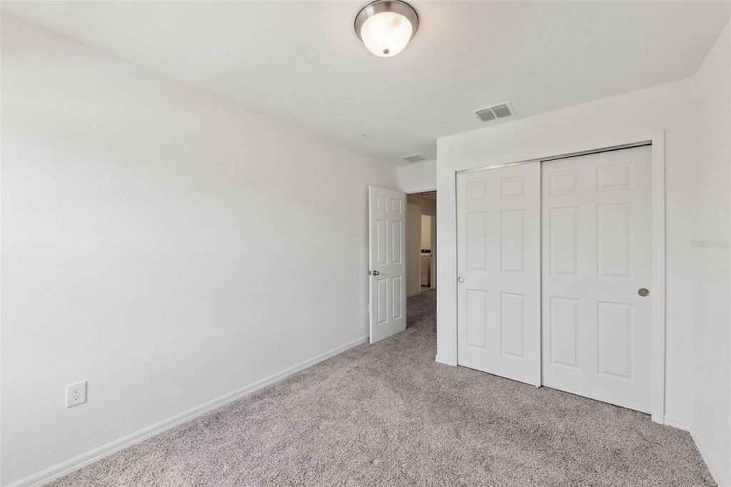 Image 25 of property listing at 2097 CRAPE JASMINE LANE, Orlando, FL 32824