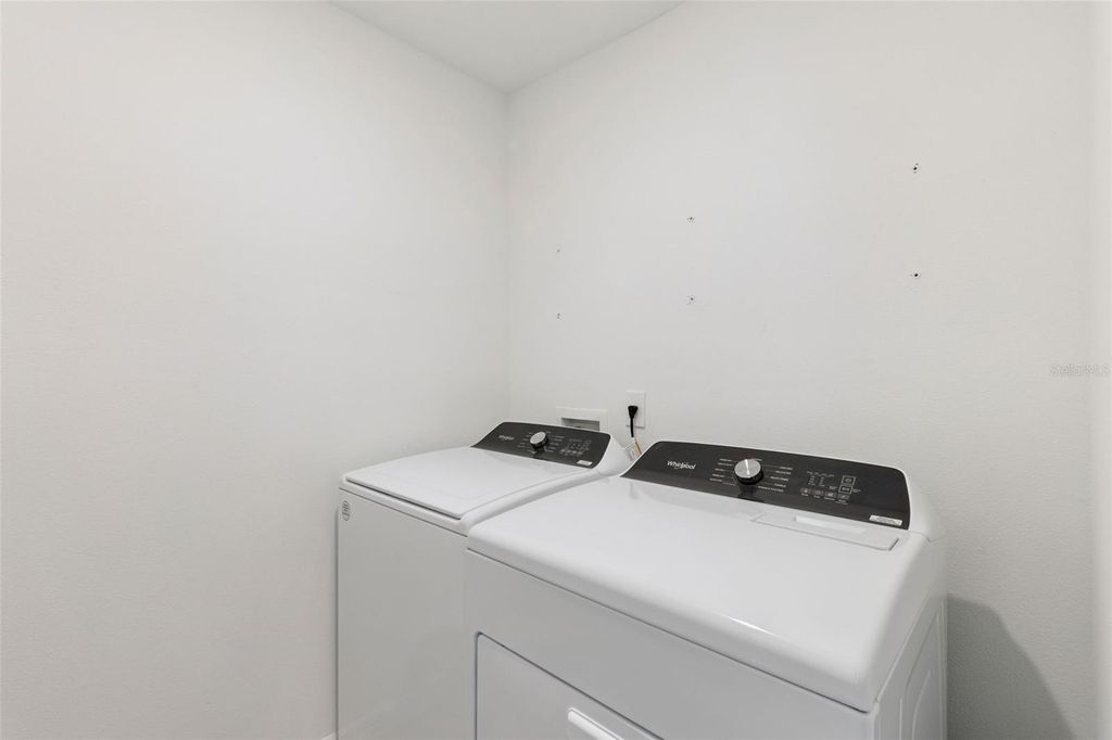 Image 27 of property listing at 2097 CRAPE JASMINE LANE, Orlando, FL 32824