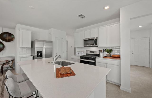 817 BALLEBY TRAIL, Bradenton, FL 34212