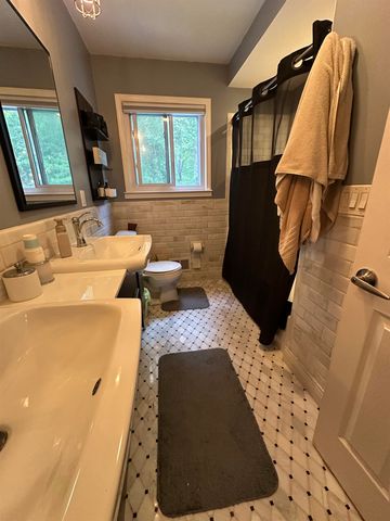 34335 Lakewood Drive, New Baltimore, MI 48047